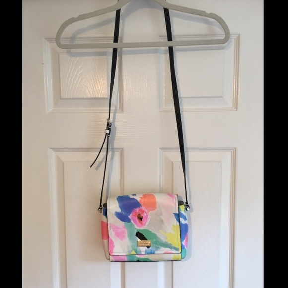 kate spade Handbags - BRAND NEW Kate Spade crossbody